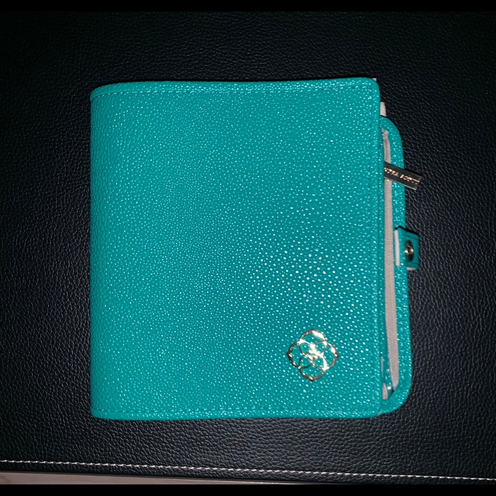Kendra Scott turquoise teal  travel jewelry case